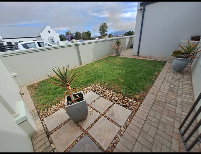 3 bed property to rent in REUNION PARK